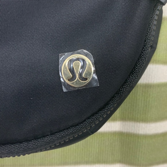 lululemon athletica Black Festival Bag-2L - Picture 3 of 5